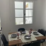 Διαμέρισμα Konstantza's Elegant Naxos City
