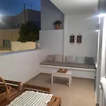 Διαμέρισμα Konstantza's Elegant *