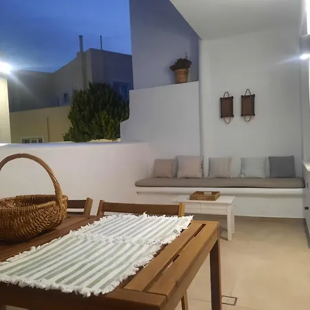 Konstantza's Elegant Apartment *