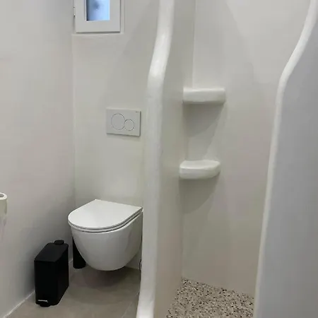 Konstantza's Elegant * Naxos City