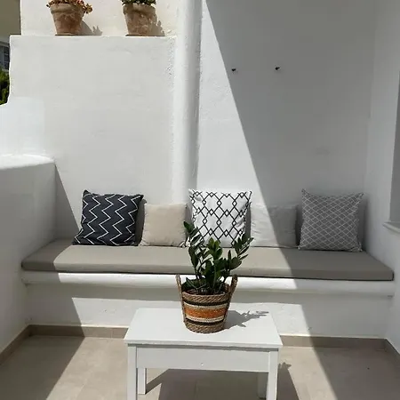 Konstantza's Elegant *