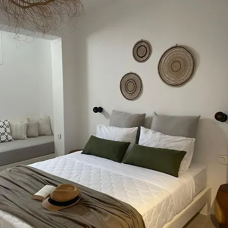 Konstantza's Elegant