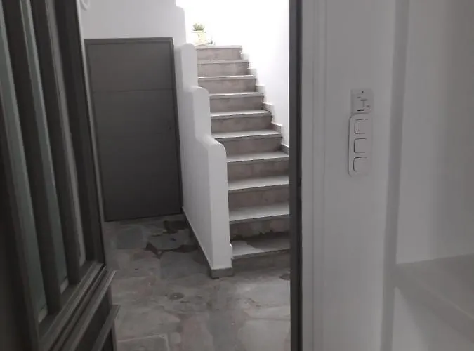 Konstantza's Elegant *