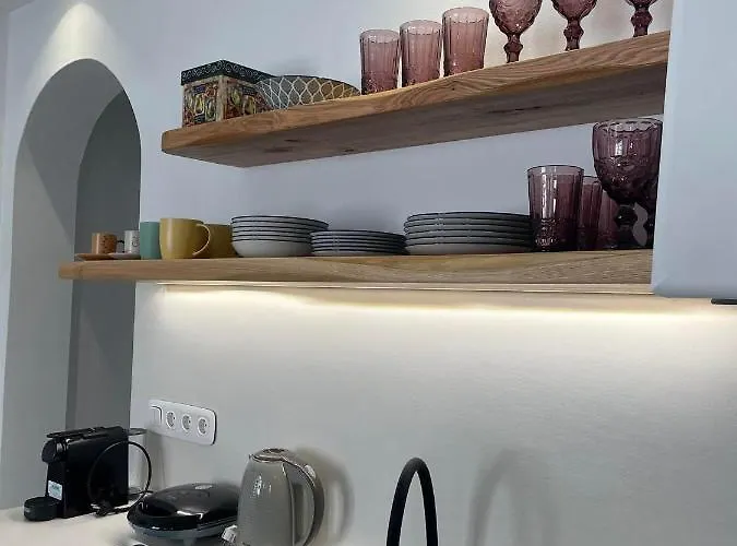 Konstantza's Elegant Naxos City