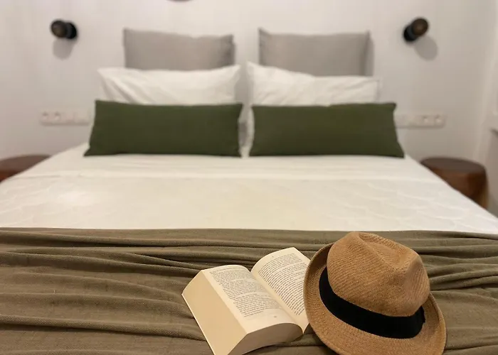 Konstantza's Elegant Apartment