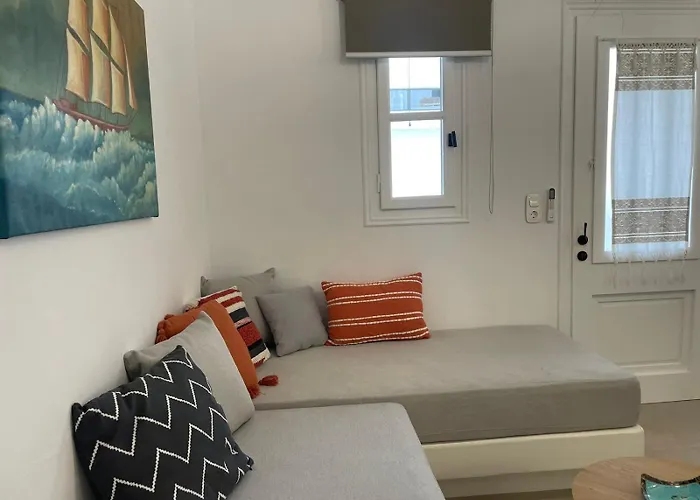 Konstantza's Elegant * Naxos City