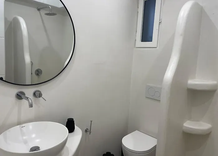 Konstantza's Elegant Apartment *