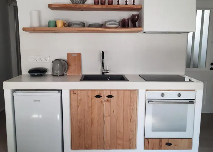 Konstantza's Elegant Apartment Naxos City